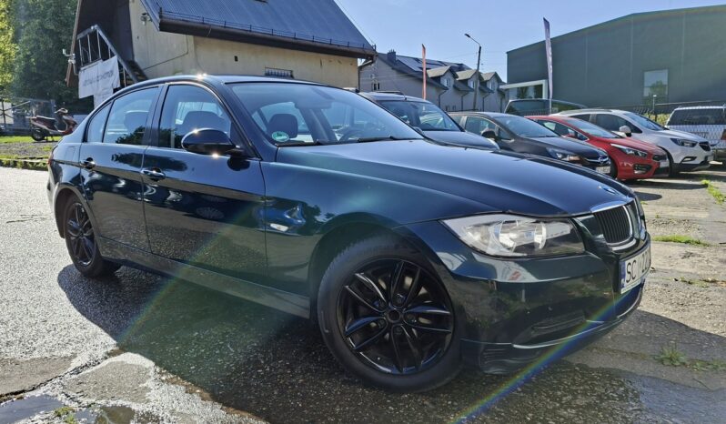 BMW 318 RWD, Klimatronic 2-stref., Podgrzewane fotele, Czujniki parkowania E90 (2005-2012) full