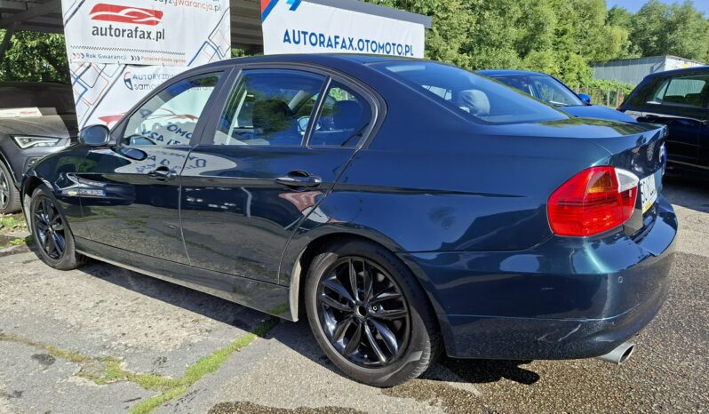 BMW 318 RWD, Klimatronic 2-stref., Podgrzewane fotele, Czujniki parkowania E90 (2005-2012) full