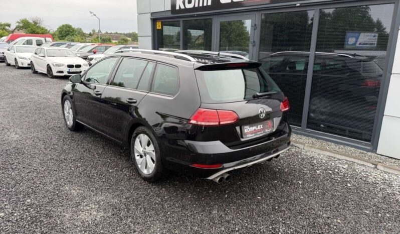 Volkswagen Golf full