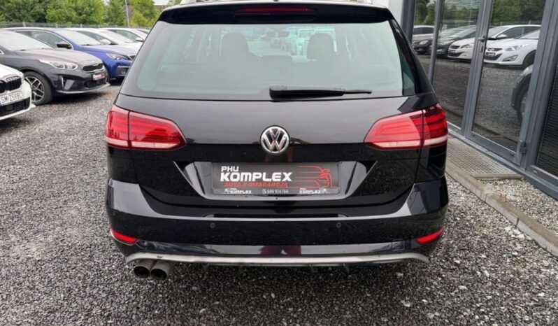 Volkswagen Golf full