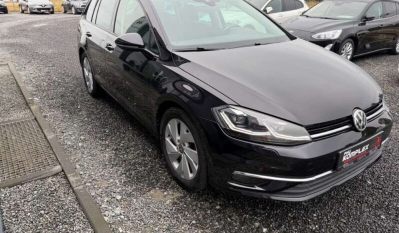 Volkswagen Golf full