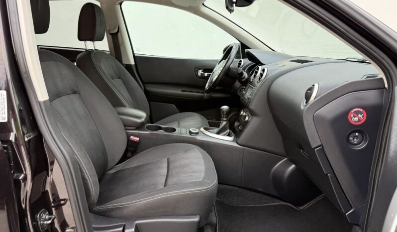 Nissan Qashqai full