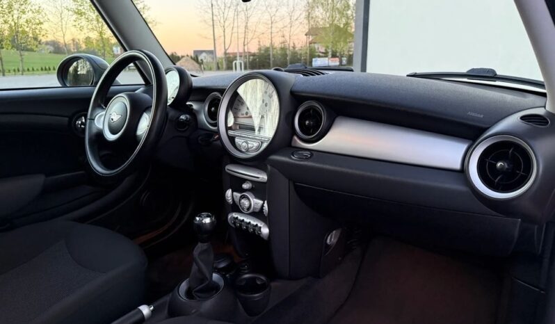 MINI Cooper full