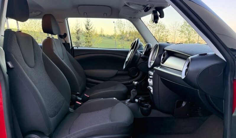 MINI Cooper full