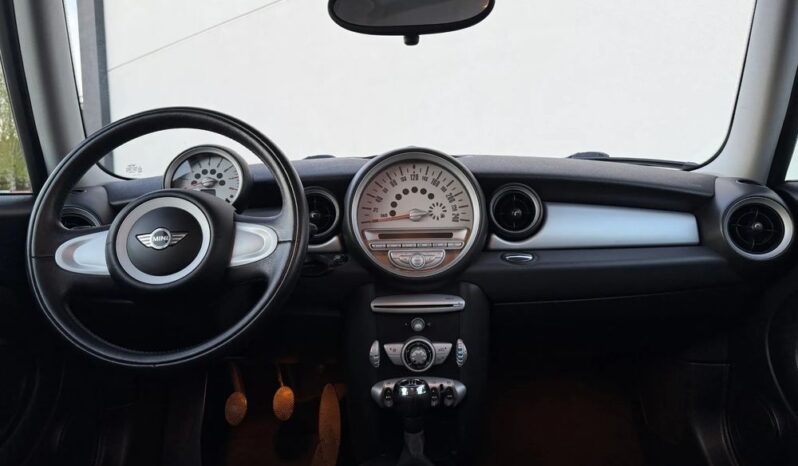 MINI Cooper full