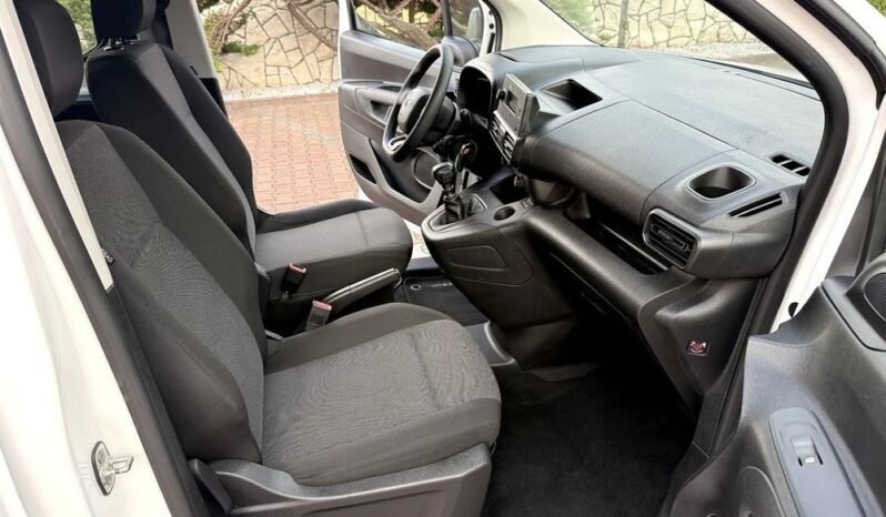 Toyota Proace City Verso 1.2 D-4T Combi full