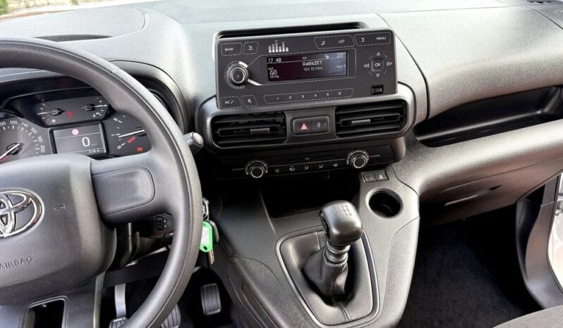 Toyota Proace City Verso 1.2 D-4T Combi full