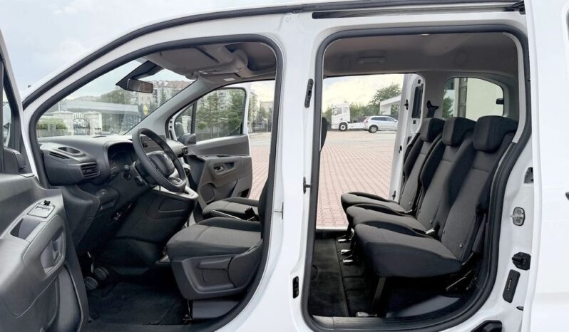 Toyota Proace City Verso 1.2 D-4T Combi full