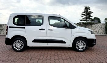 Toyota Proace City Verso 1.2 D-4T Combi full