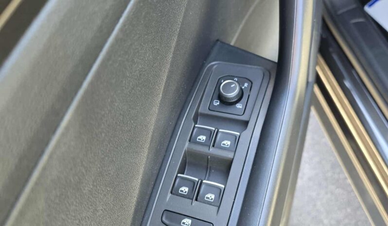 Volkswagen T-Roc 1.5 Benzyna 2018r full
