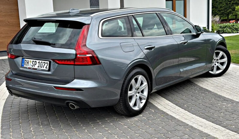 Volvo V60 D4 Drive-E Dynamic Edition (Momentum) full