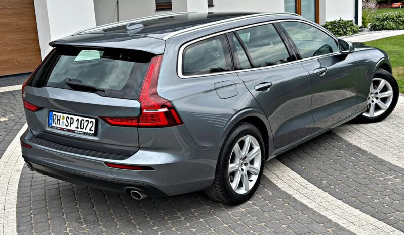 Volvo V60 D4 Drive-E Dynamic Edition (Momentum) full