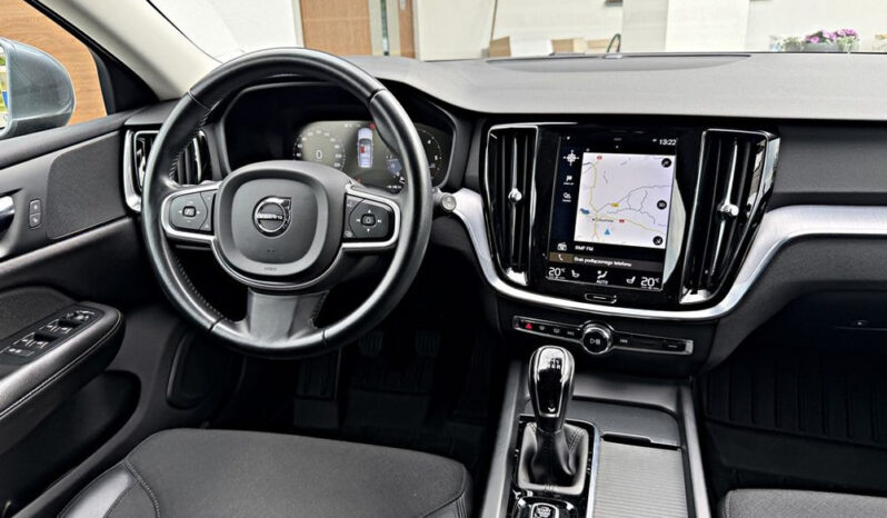 Volvo V60 D4 Drive-E Dynamic Edition (Momentum) full
