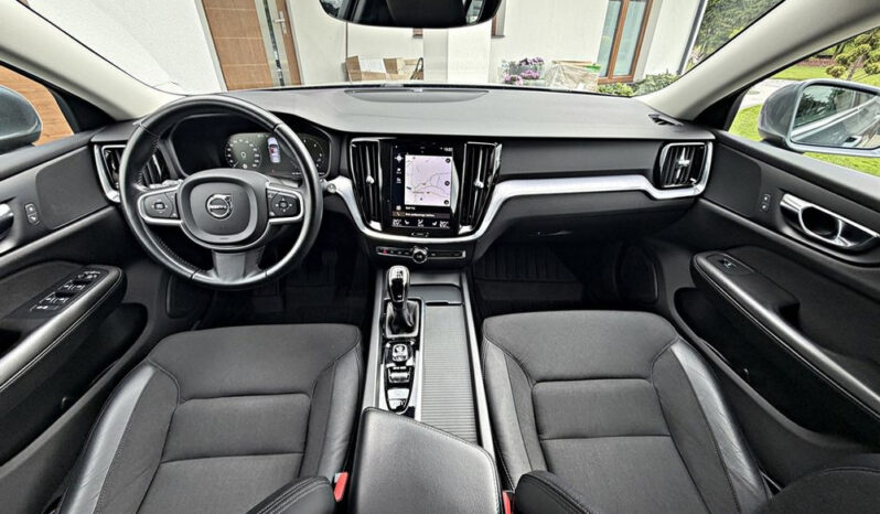 Volvo V60 D4 Drive-E Dynamic Edition (Momentum) full