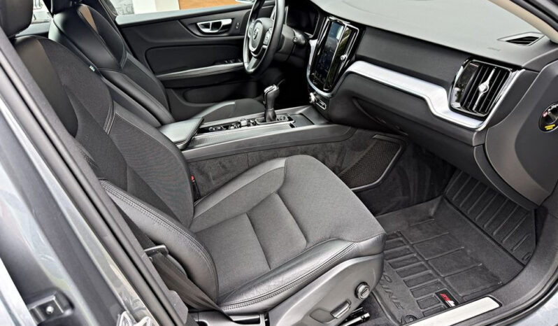 Volvo V60 D4 Drive-E Dynamic Edition (Momentum) full