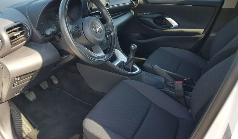 Toyota Yaris full