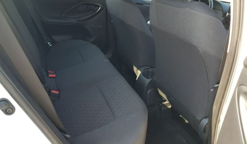 Toyota Yaris full