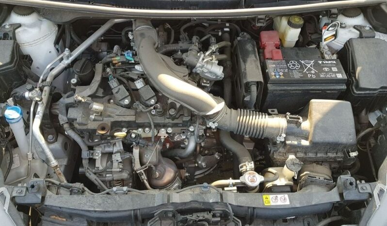 Toyota Yaris full