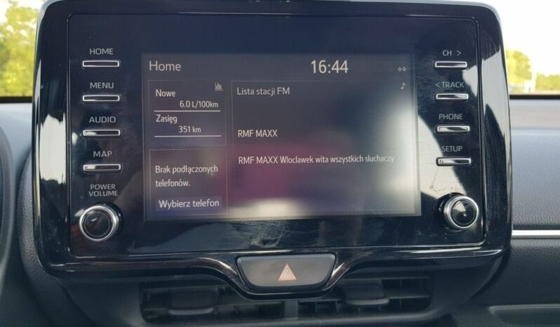 Toyota Yaris full