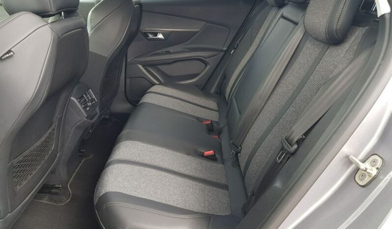 Peugeot 3008 1.5 BlueHDi Allure S&S full