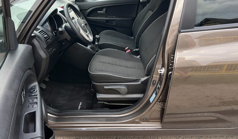 KIA VENGA LIFT 1.6 CRDI 128KM – KAMERA – NAVI – GRZANE FOTELE I KIEROWNICA full