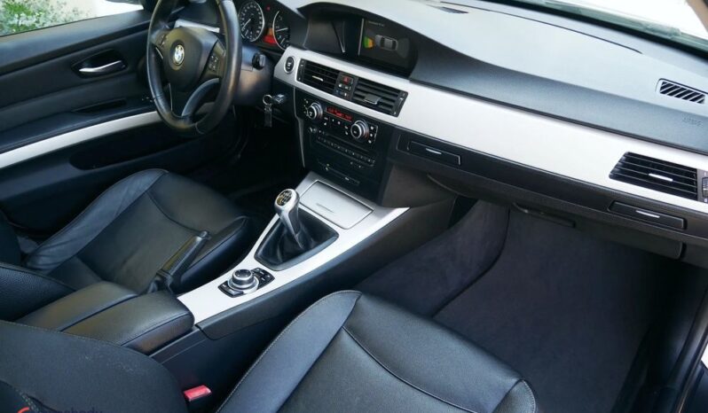 BMW Seria 3 318i Edition Exclusive full