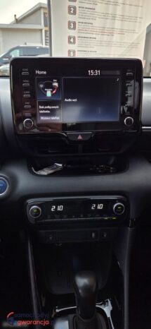 Toyota Yaris full