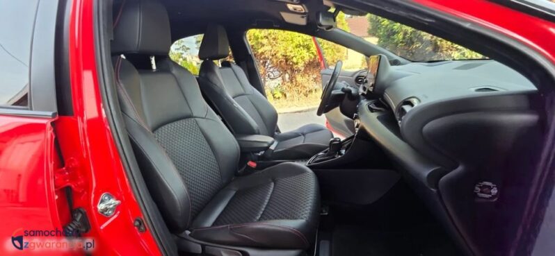 Toyota Yaris full