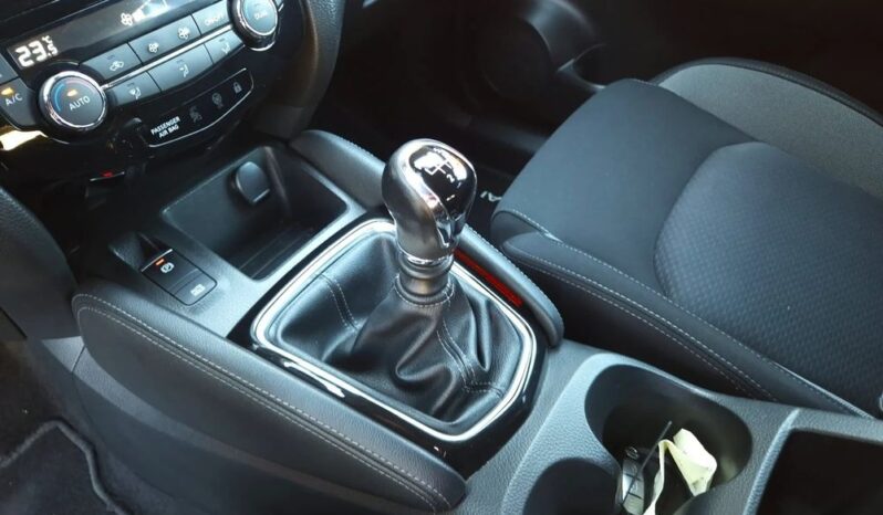 Nissan Qashqai 1.3 DIG-T N-Connecta full