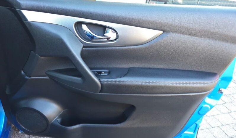 Nissan Qashqai 1.3 DIG-T N-Connecta full