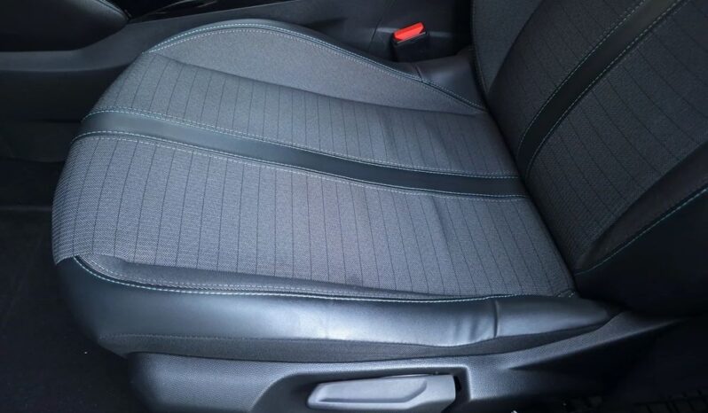 Peugeot 2008 BlueHDi 130 Allure S&S EAT8 full