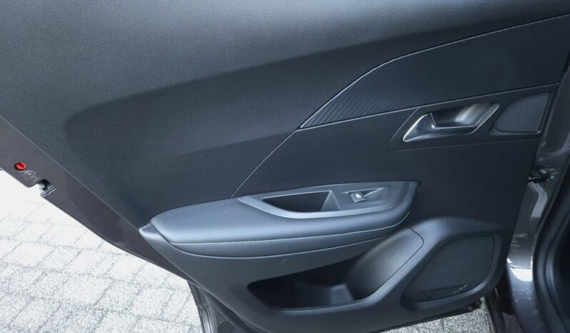 Peugeot 2008 BlueHDi 130 Allure S&S EAT8 full