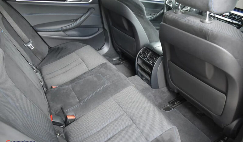 BMW Seria 5 530i xDrive M Sport Edition full