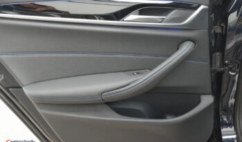 BMW Seria 5 530i xDrive M Sport Edition full