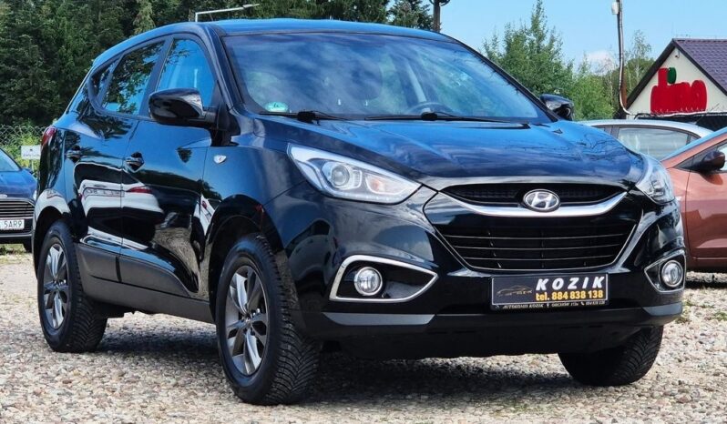 Hyundai ix35 1.6 2WD UEFA EURO 2012 Edition full
