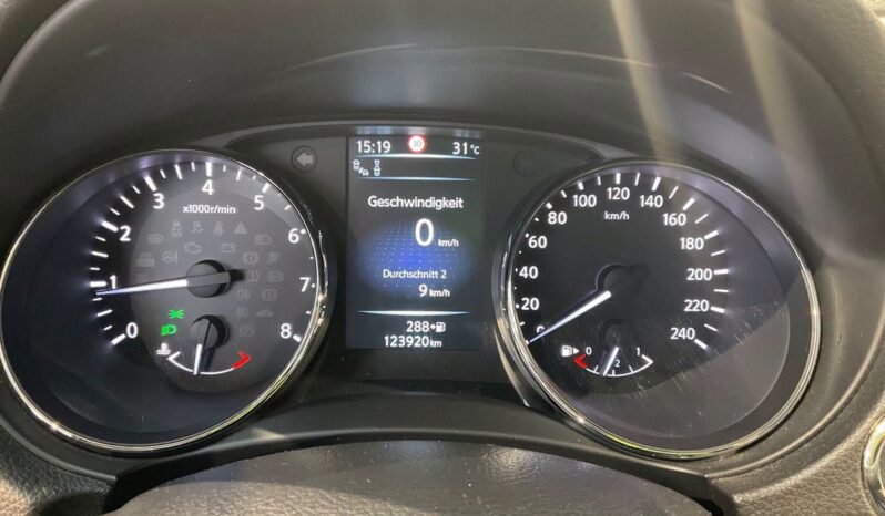 Nissan Qashqai 1.6 Tekna full