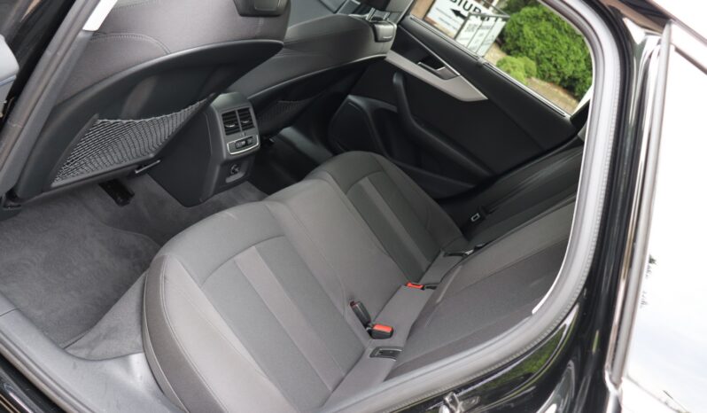 AUDI A4 AVANT 35 TDI, 1 WŁAŚCICIEL, F-VAT 23%, SERWISOWANY, GWARANCJA full