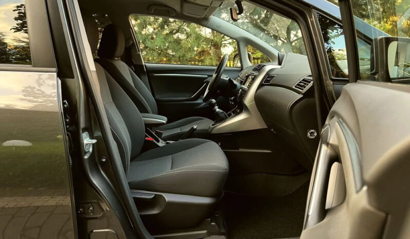 Toyota Verso 1.8 7-Sitzer Comfort full