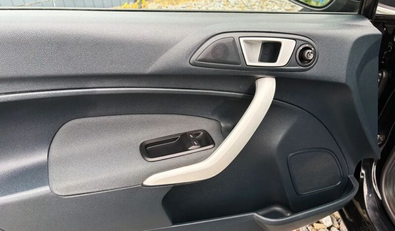 Ford Fiesta 1.25 Titanium X full
