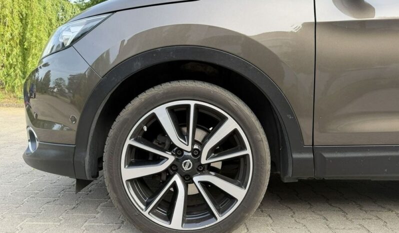 Nissan Qashqai 1.6 DIG-T Tekna full