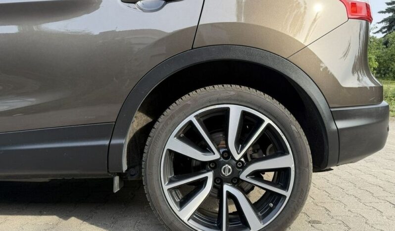 Nissan Qashqai 1.6 DIG-T Tekna full