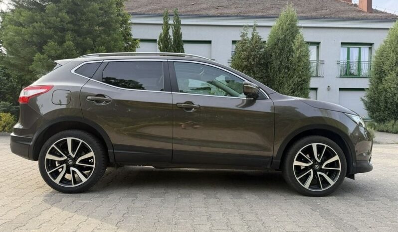 Nissan Qashqai 1.6 DIG-T Tekna full