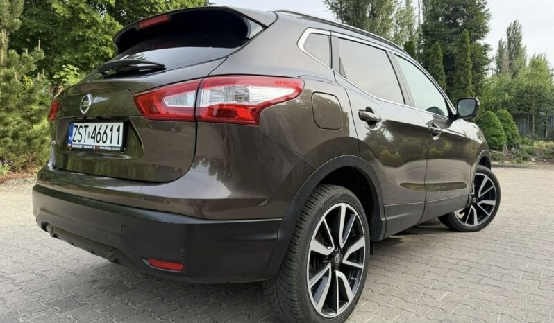 Nissan Qashqai 1.6 DIG-T Tekna full