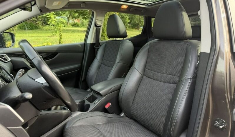 Nissan Qashqai 1.6 DIG-T Tekna full