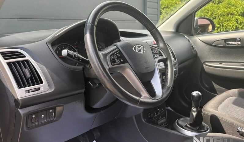 Hyundai i20 1.2 Classic full