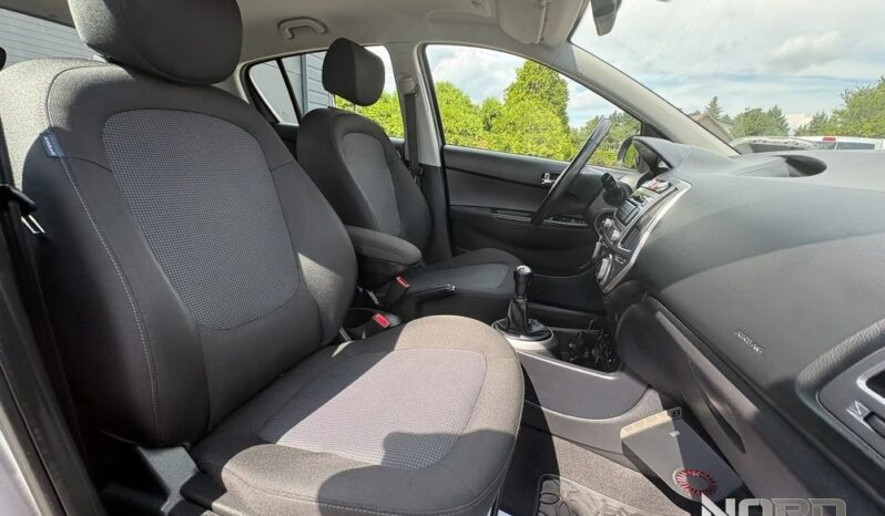 Hyundai i20 1.2 Classic full