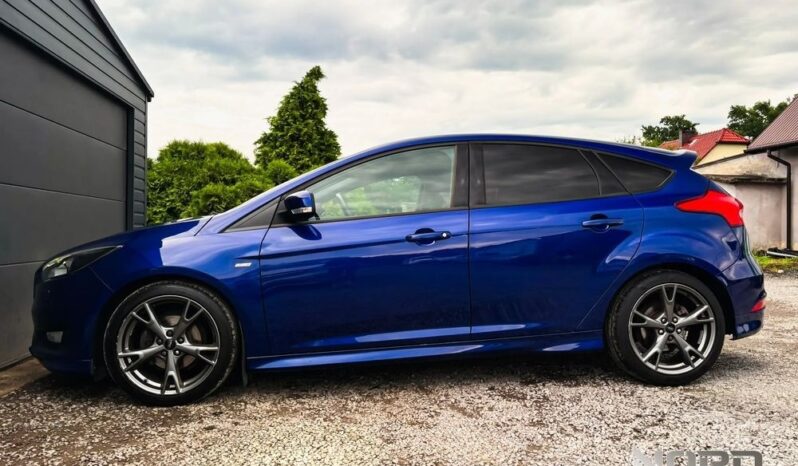 Ford Focus 1.0 EcoBoost ST-Line full