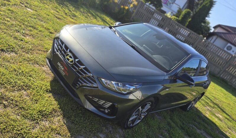 Kompakt Hyundai i30 2023 Benzyna Automatyczna FWD (przód) Szary 5 5 Polska Metalik full