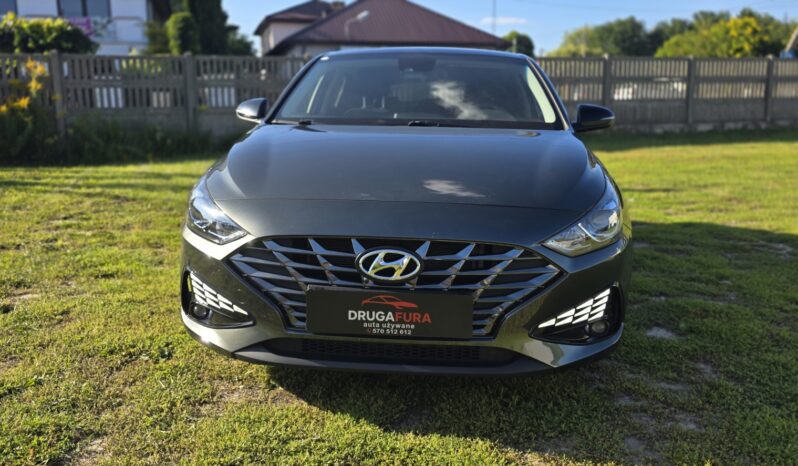 Kompakt Hyundai i30 2023 Benzyna Automatyczna FWD (przód) Szary 5 5 Polska Metalik full