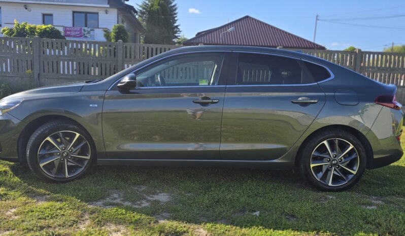 Kompakt Hyundai i30 2023 Benzyna Automatyczna FWD (przód) Szary 5 5 Polska Metalik full